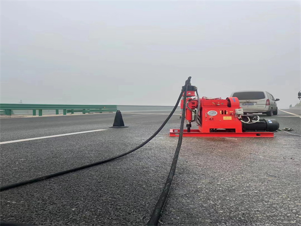 延庆马路路基路面开裂下沉注浆加固灌浆