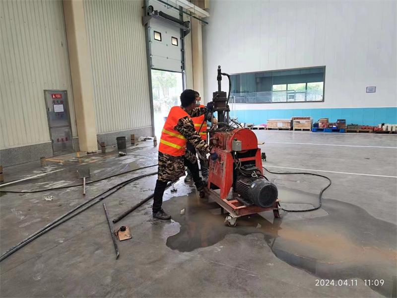 延庆厂房地面下沉塌陷注浆加固施工